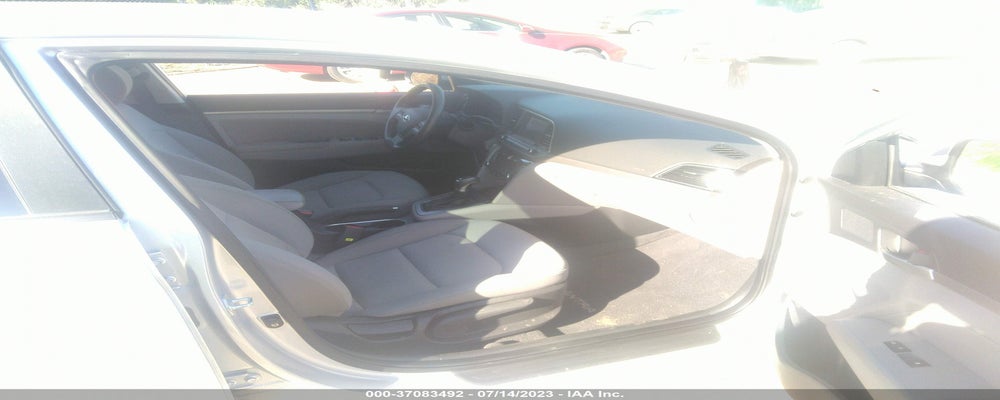 KMHD84LF3JU614726 2018 HYUNDAI ELANTRA photo no. 5