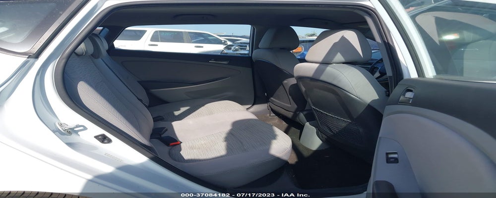 KMHCT5AE1HU313067 2017 HYUNDAI ACCENT photo no. 8