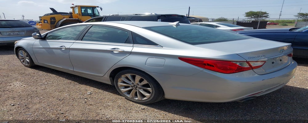 5NPEC4AC1BH053809 2011 HYUNDAI SONATA photo no. 3