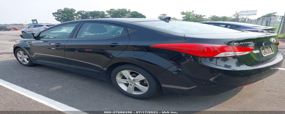 KMHDH4AE2DU022216 2013 HYUNDAI ELANTRA photo no. 3