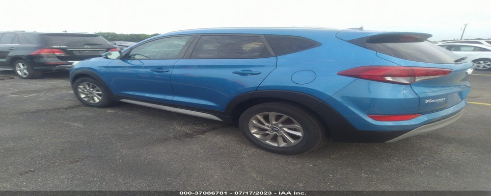 KM8J33A20HU525640 2017 HYUNDAI TUCSON photo no. 3