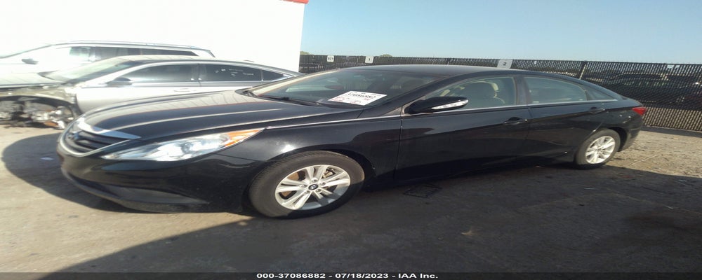 5NPEB4AC0EH943418 2014 HYUNDAI SONATA photo no. 2