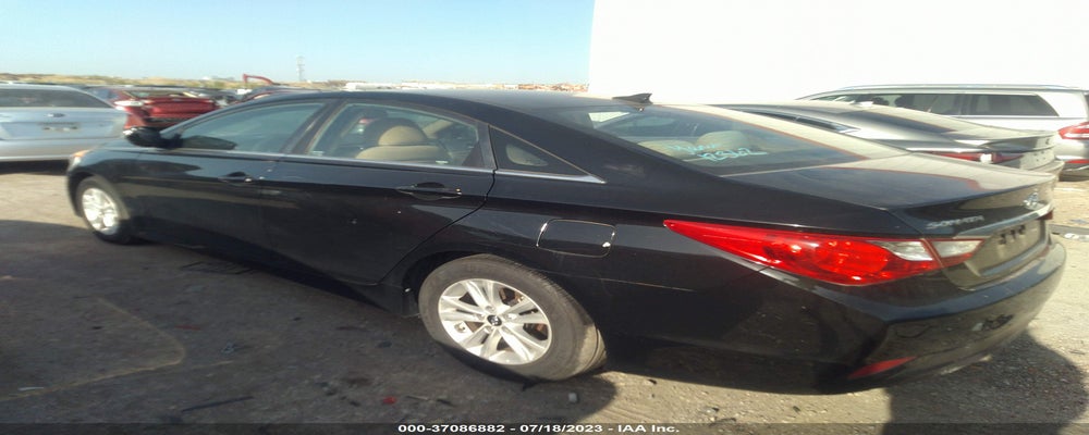 5NPEB4AC0EH943418 2014 HYUNDAI SONATA photo no. 3