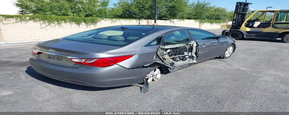 5NPEC4AC6CH392969 2012 HYUNDAI SONATA photo no. 4