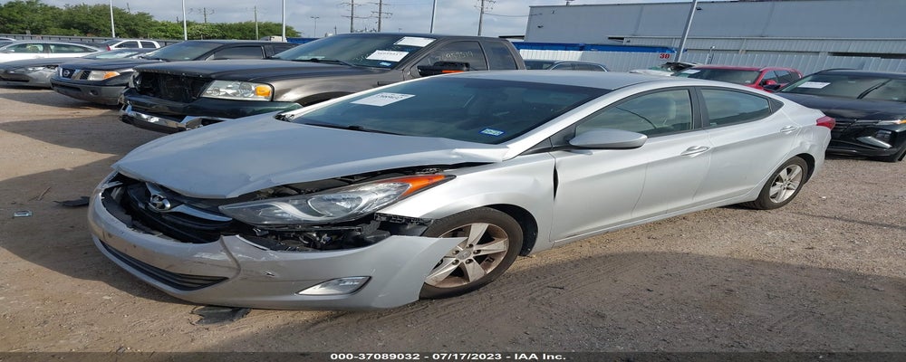 5NPDH4AE3DH329120 2013 HYUNDAI ELANTRA photo no. 2
