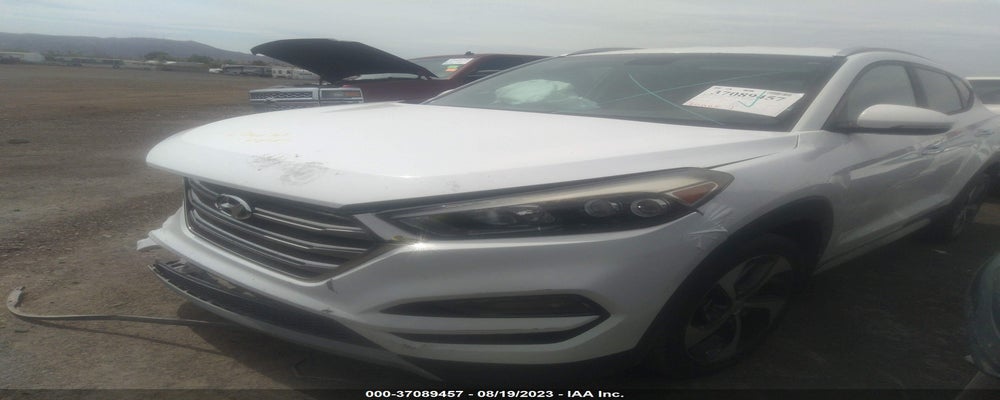 KM8J33A21HU398462 2017 HYUNDAI TUCSON photo no. 2