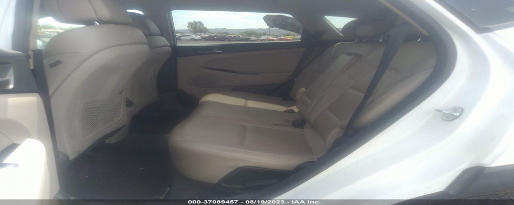KM8J33A21HU398462 2017 HYUNDAI TUCSON photo no. 8