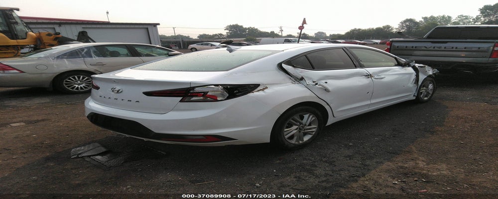 5NPD84LFXKH426138 2019 HYUNDAI ELANTRA photo no. 4