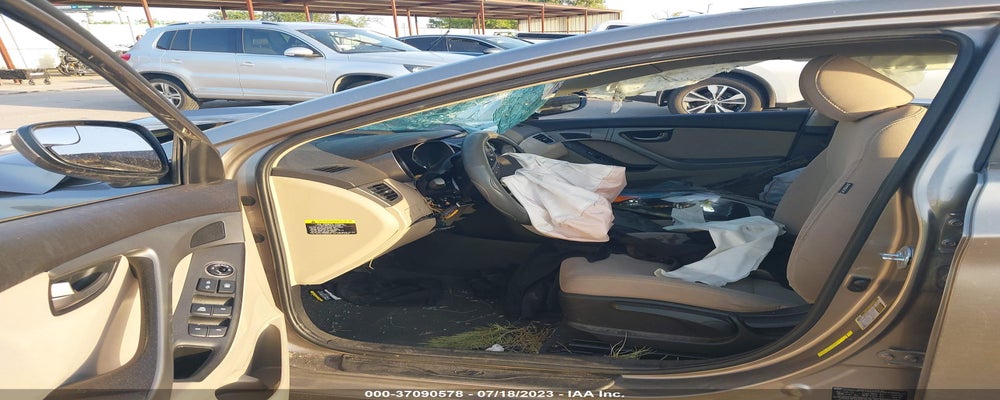 5NPDH4AE1EH525753 2014 HYUNDAI ELANTRA photo no. 5