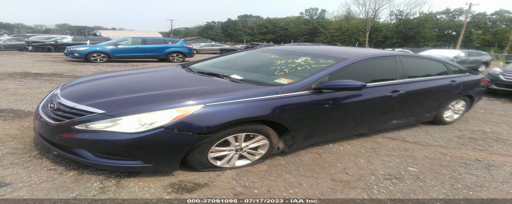 5NPEB4AC9BH037389 2011 HYUNDAI SONATA photo no. 2