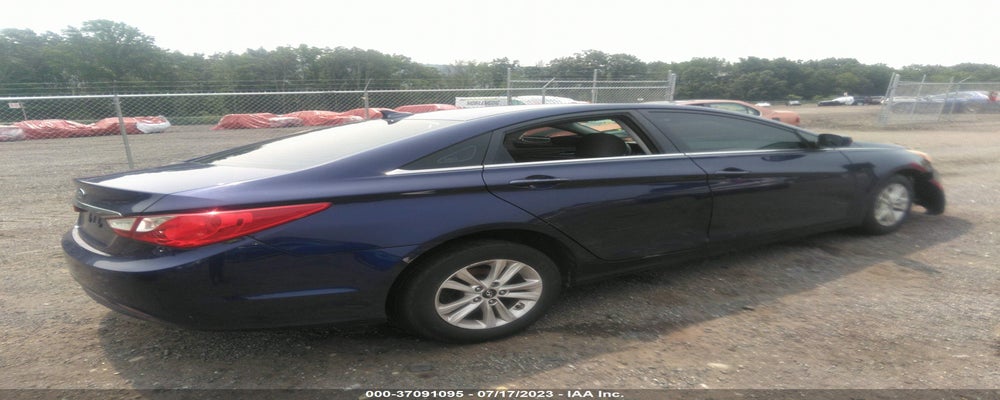 5NPEB4AC9BH037389 2011 HYUNDAI SONATA photo no. 4