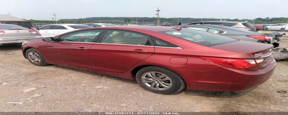 5NPEB4AC4BH228461 2011 HYUNDAI SONATA photo no. 3