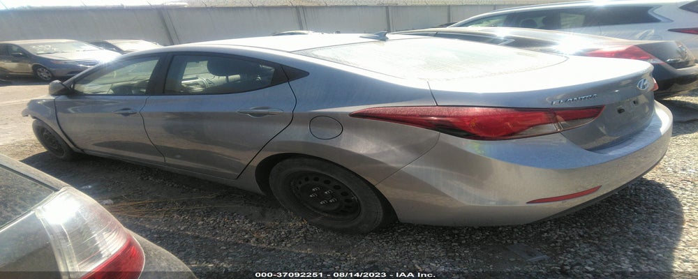 5NPDH4AE7GH736880 2016 HYUNDAI ELANTRA photo no. 3