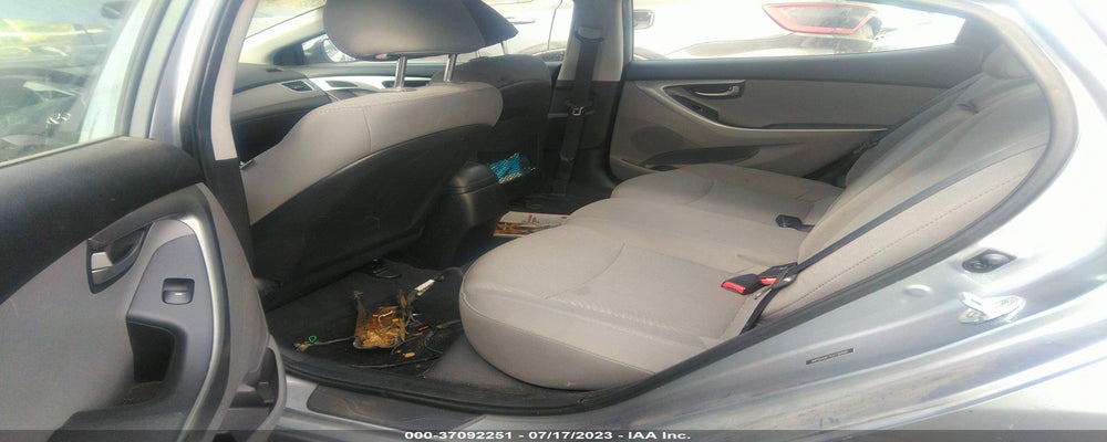 5NPDH4AE7GH736880 2016 HYUNDAI ELANTRA photo no. 8