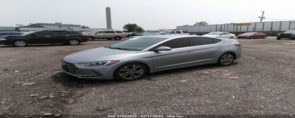 5NPD84LF9HH106768 2017 HYUNDAI ELANTRA photo no. 2