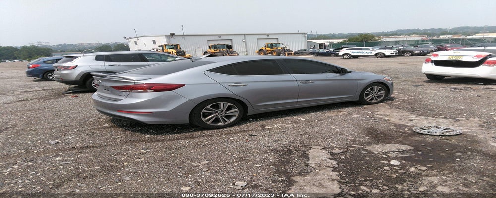 5NPD84LF9HH106768 2017 HYUNDAI ELANTRA photo no. 4