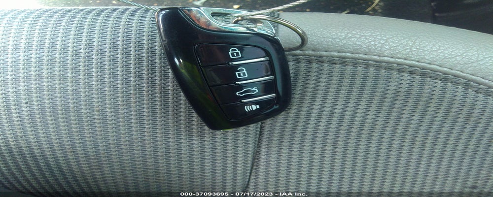 KMHTC6AD8CU048301 2012 HYUNDAI VELOSTER photo no. 11