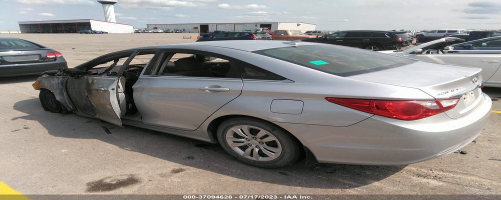 5NPEB4AC6DH557875 2013 HYUNDAI SONATA photo no. 3
