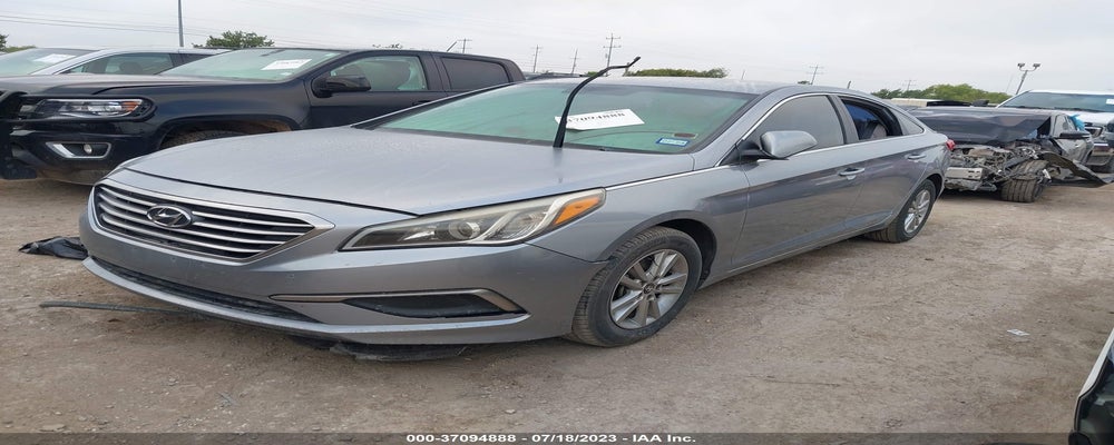 5NPE24AF9HH517953 2017 HYUNDAI SONATA photo no. 2
