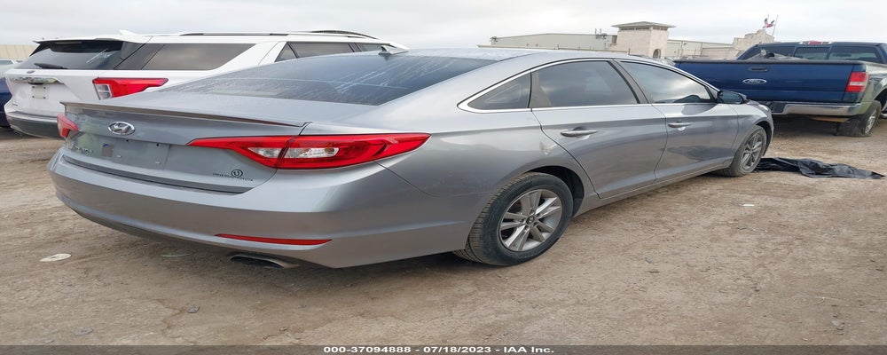 5NPE24AF9HH517953 2017 HYUNDAI SONATA photo no. 4