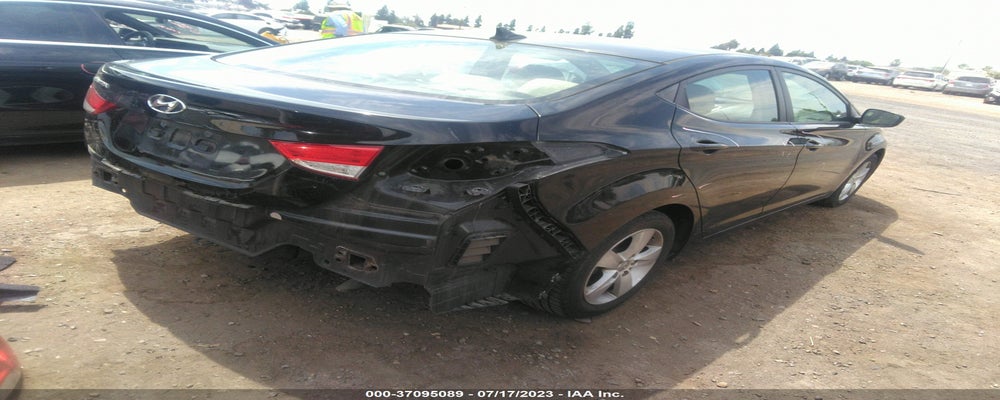 5NPDH4AE4BH001816 2011 HYUNDAI ELANTRA photo no. 4
