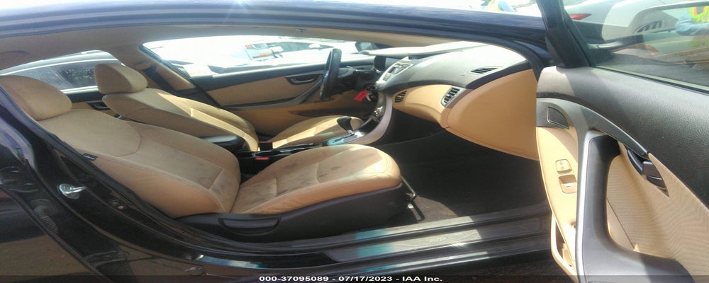 5NPDH4AE4BH001816 2011 HYUNDAI ELANTRA photo no. 5