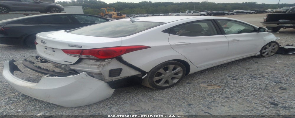 5NPDH4AEXDH431577 2013 HYUNDAI ELANTRA photo no. 4