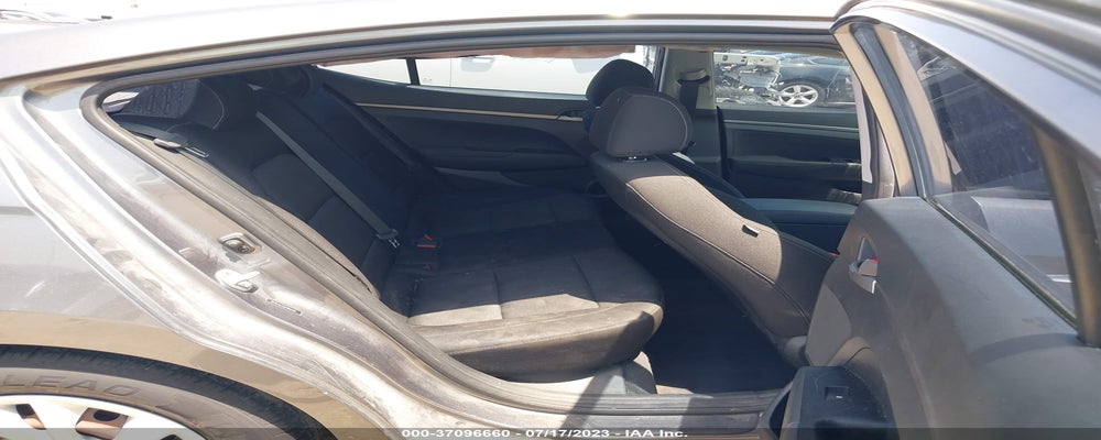 5NPD74LF5JH260435 2018 HYUNDAI ELANTRA photo no. 8