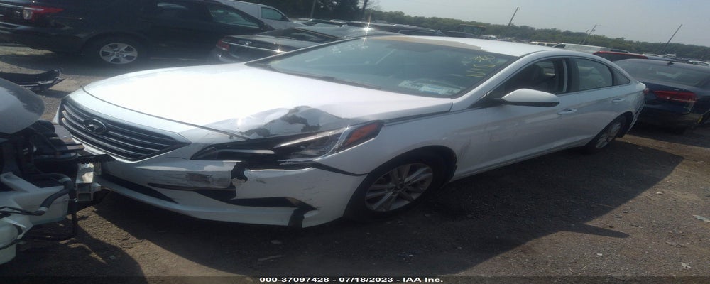 5NPE24AF4GH369211 2016 HYUNDAI SONATA photo no. 2