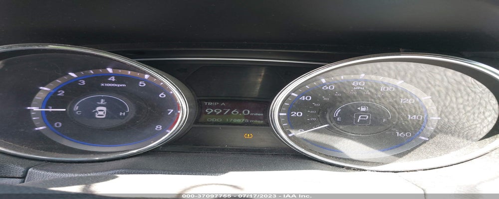 5NPEC4AC7BH077046 2011 HYUNDAI SONATA photo no. 7