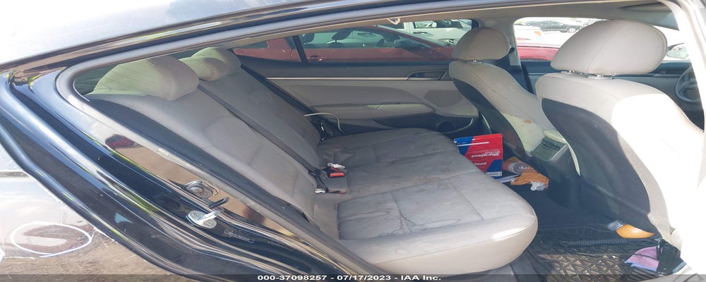 5NPD74LF3HH132334 2017 HYUNDAI ELANTRA photo no. 8