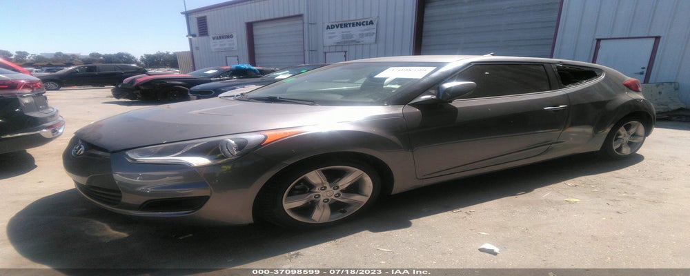KMHTC6AD6FU245228 2015 HYUNDAI VELOSTER photo no. 2