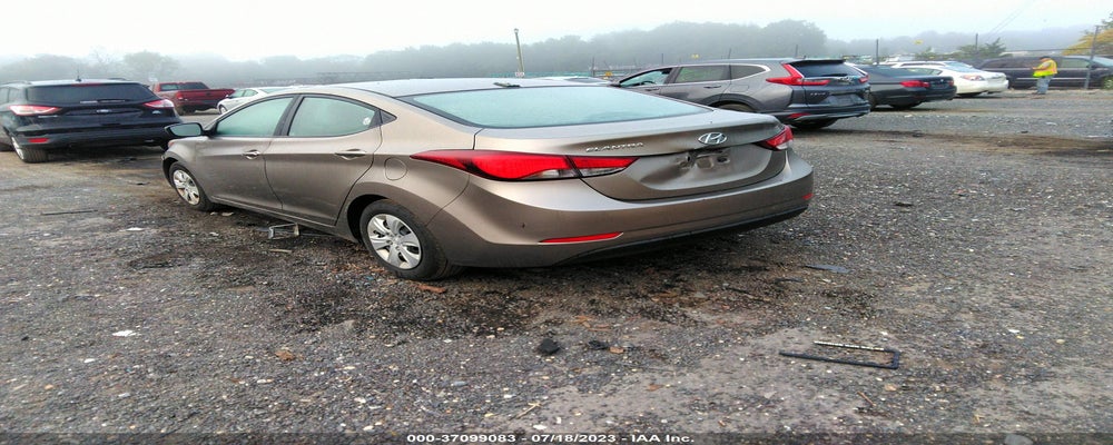 5NPDH4AE8GH664264 2016 HYUNDAI ELANTRA photo no. 3