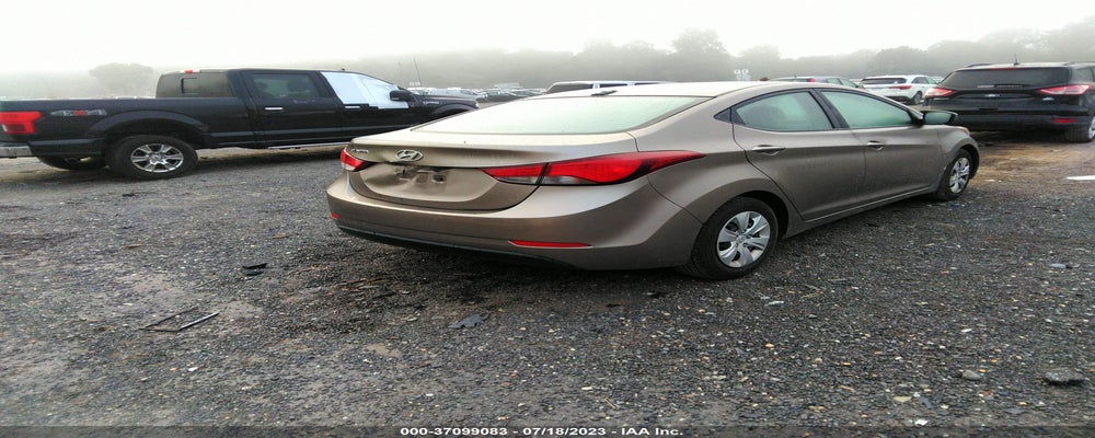 5NPDH4AE8GH664264 2016 HYUNDAI ELANTRA photo no. 4