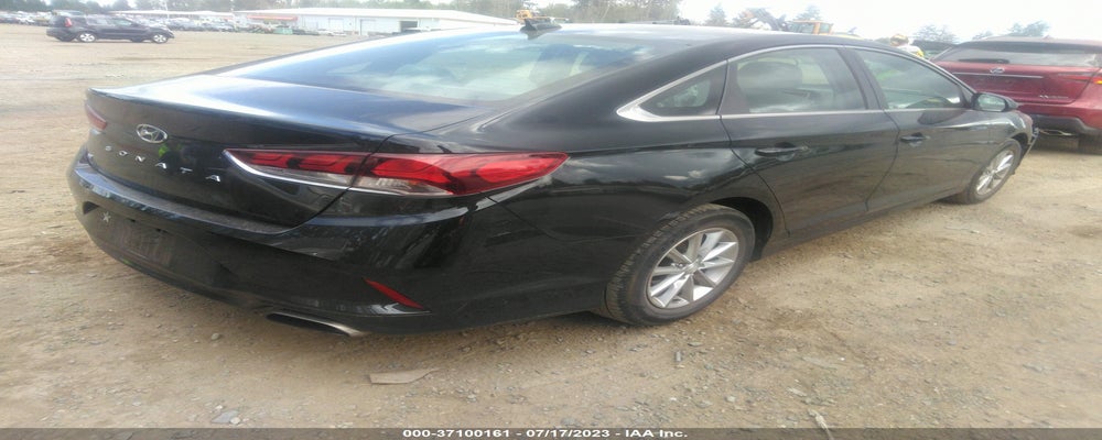 5NPE24AF5JH611981 2018 HYUNDAI SONATA photo no. 4
