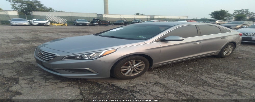 5NPE24AF9HH548586 2017 HYUNDAI SONATA photo no. 2