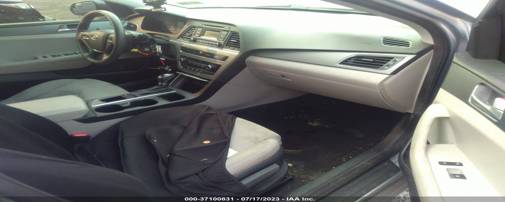 5NPE24AF9HH548586 2017 HYUNDAI SONATA photo no. 5