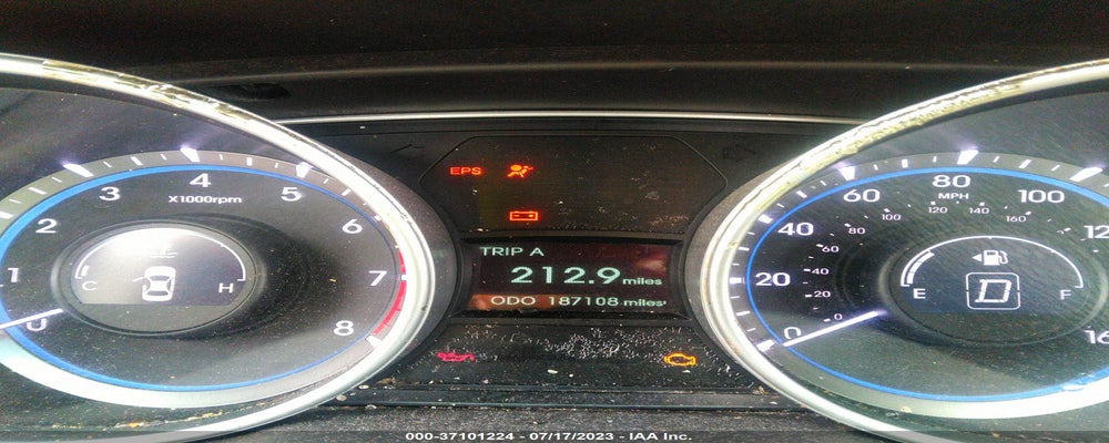 5NPEC4AC9BH260755 2011 HYUNDAI SONATA photo no. 7