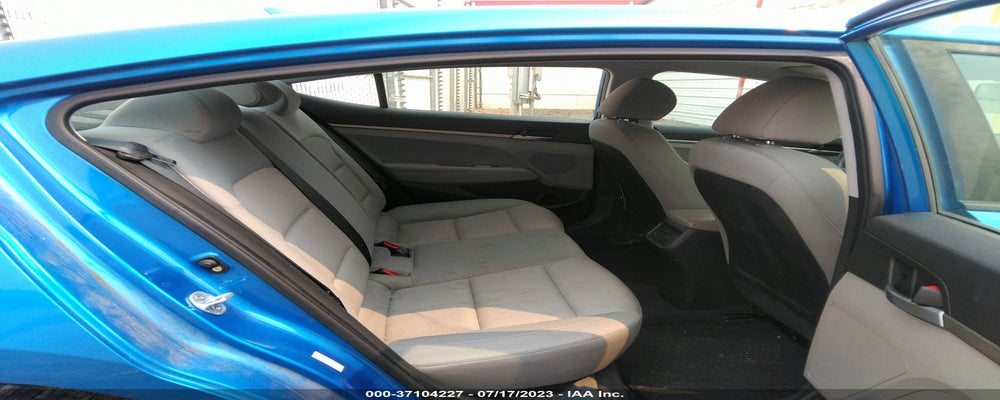 KMHD74LF7HU144746 2017 HYUNDAI ELANTRA photo no. 8