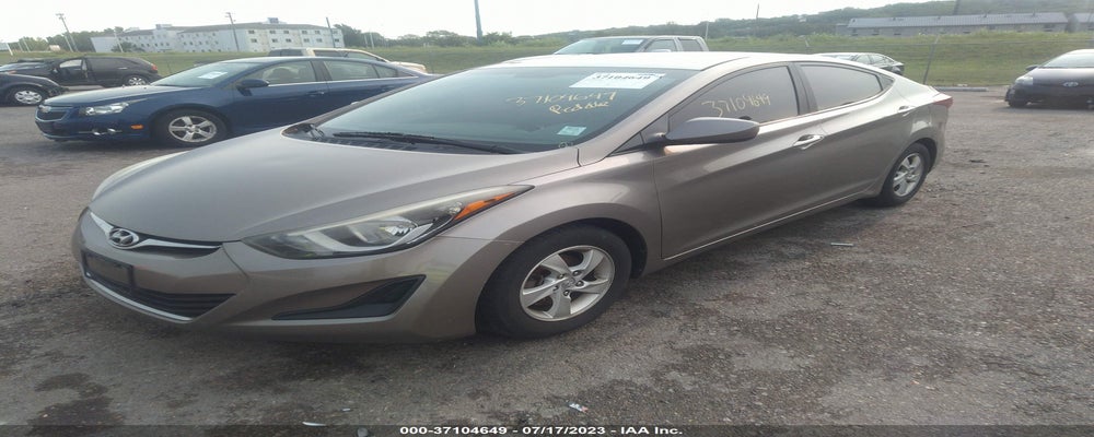 5NPDH4AE9FH644183 2015 HYUNDAI ELANTRA photo no. 2