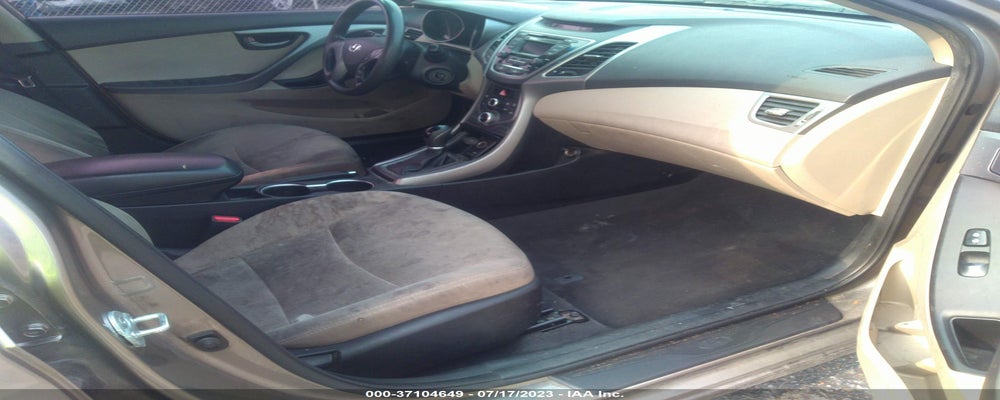 5NPDH4AE9FH644183 2015 HYUNDAI ELANTRA photo no. 5