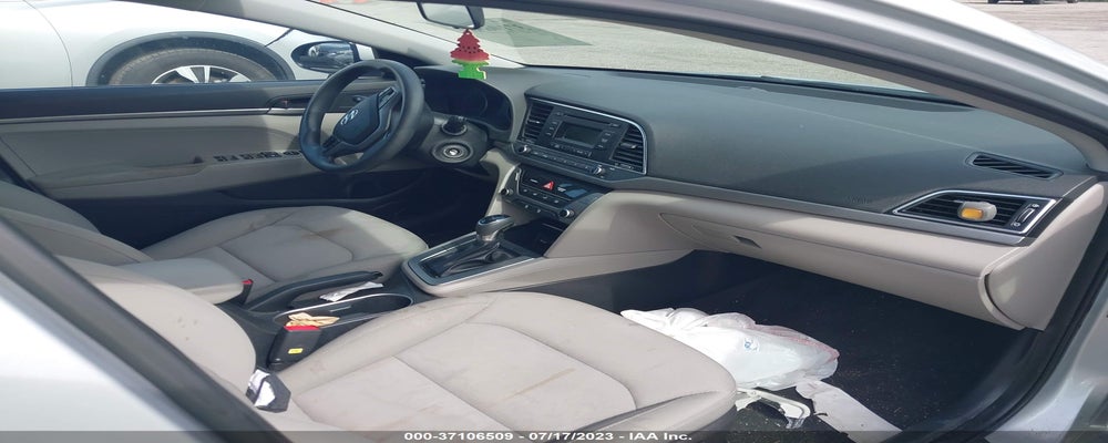 KMHD74LF8JU613736 2018 HYUNDAI ELANTRA photo no. 5