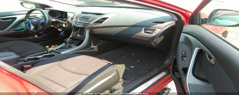 KMHDH4AE5FU423052 2015 HYUNDAI ELANTRA photo no. 5
