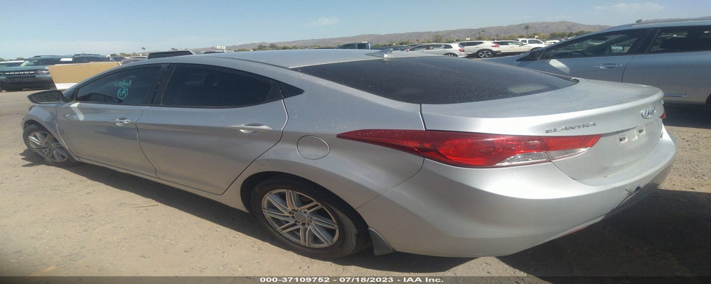 KMHDH4AE4DU551585 2013 HYUNDAI ELANTRA photo no. 3