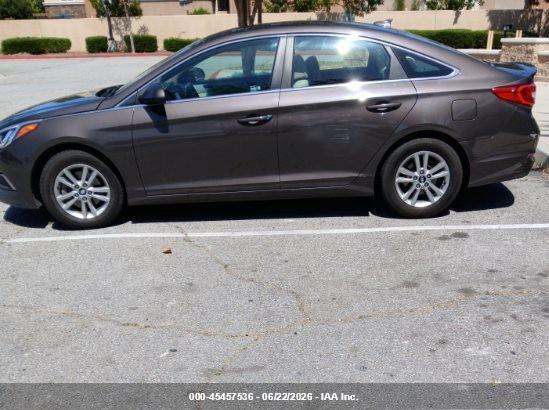 2017 Hyundai SONATA SE — миниатюра 13