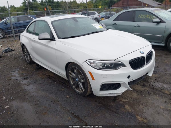 2016 BMW M235i