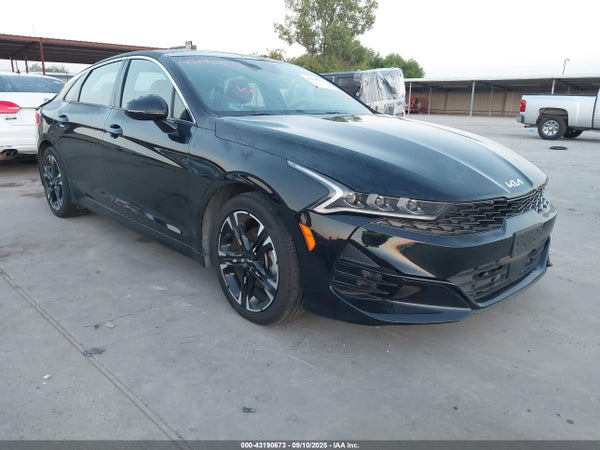 2022 Kia K5