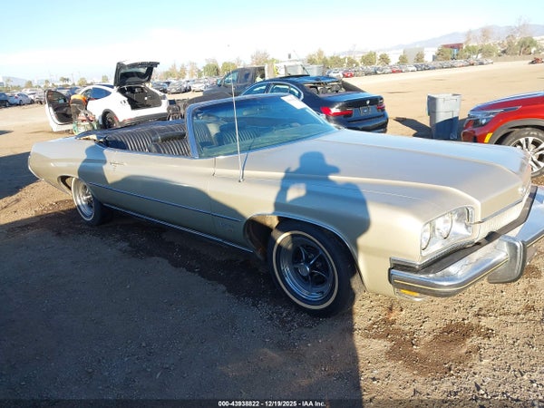 Buick CENTURIAN