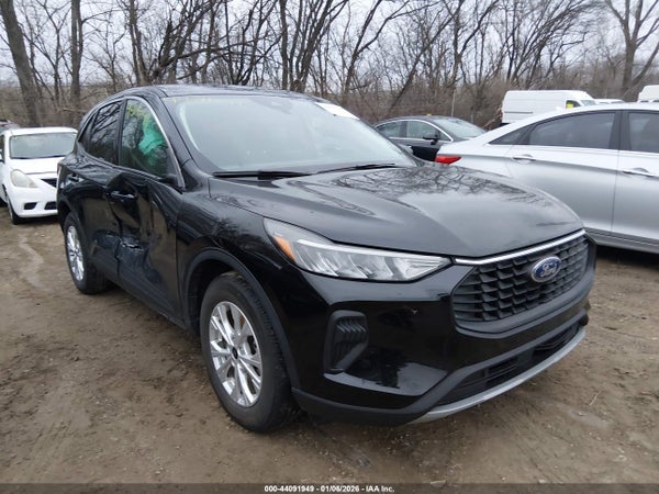 2023 Ford Escape