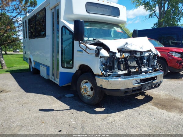 2018 Ford E-450 Cutaway